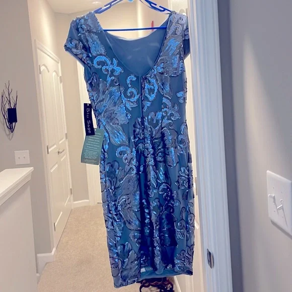 never worn - Picture 2 of 2